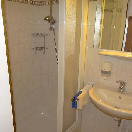 诺伊尔旅馆 招待所 蒂罗的圣约翰