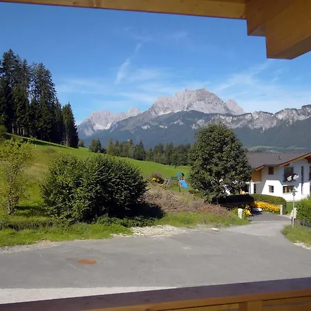 Noella Guest house *