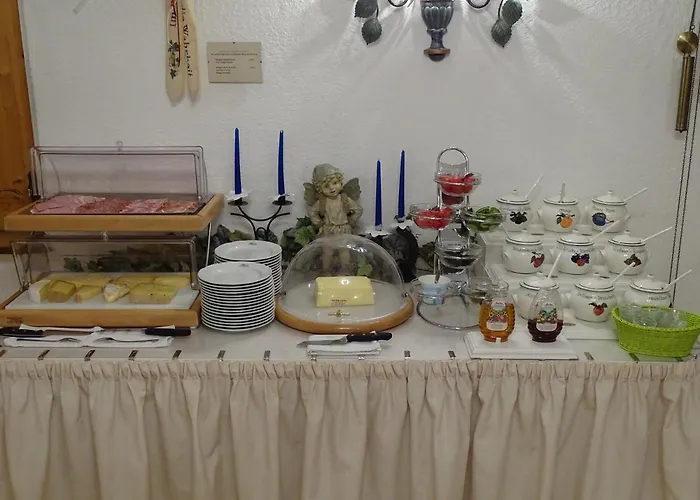 Noella Guest house 3*